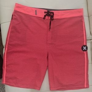 Hurley men's like new board shorts